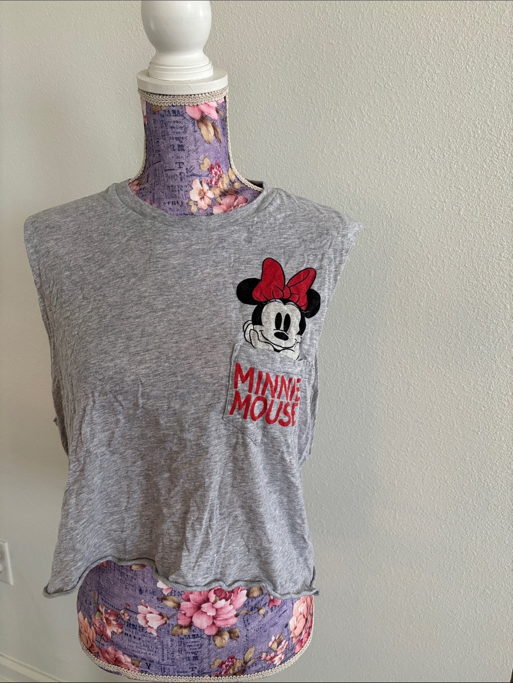 Minnie Mouse Gray Sleeveless Graphic Top